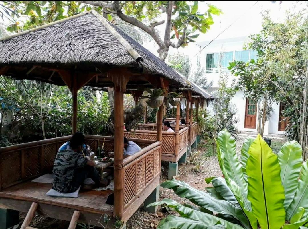 Hangout Beach Resort Caticlan Eksteriør billede